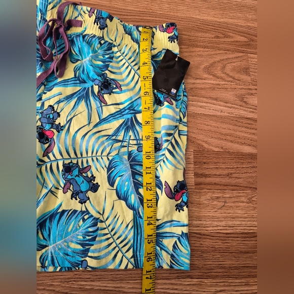Disney Stitch Men's Sleeping Shorts - Picture 4 of 7